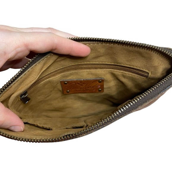 Patricia Nash Cassini Wristlet Brown Tooled Leather - Picture 4 of 7